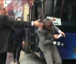 El español no mostró ninguna señal de dolor.