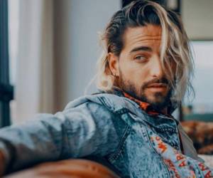 El cantante colombiano Maluma donó su cabello a los niños con cáncer.