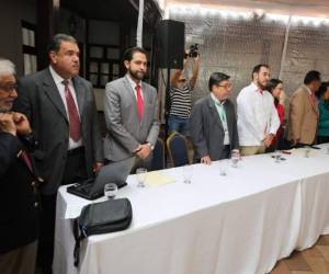 La bancada del PL, alcaldes y funcionarios del RNP evaluaron la marcha del proyecto de identificación, la nueva ley electoral y la conformación del CNE y el TJE. Foto David Romero| EL HERALDO