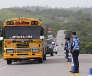 Una parte de la carretera está hecha de concreto hidráulico y otra de asfalto. Foto: Twitter
