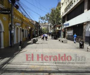 Los negocios permanecieron cerrados a nivel nacional. Foto: Marvin Salgado/ EL HERALDO.
