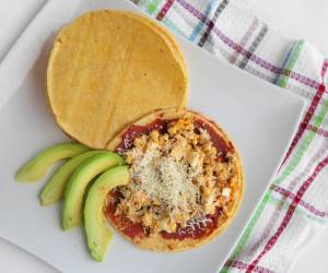 La Burrita de viaje, una receta tradicional con el sabor de la cocina hondureña, que no puede faltar en su menú.