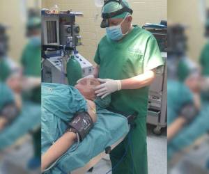 Este tipo de procedimientos son muy complejos ya que pueden llegar a durar de tres hasta 18 horas continuas.