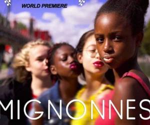 'Mignonnes', o 'Cuties' en inglés, le valió a Doucoure un premio en el prestigioso Festival de Cine de Sundance.