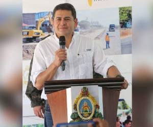 El presidente de la República, Juan Orlando Hernández, durante su participación en el sur del país.