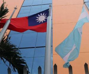 El 15 de marzo de 2023 la presidenta hondureña Xiomara Castro anunció el rompimiento de las relaciones con Taiwán y el reconocimiento de “una sola China”.