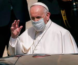 El papa denunció el “perverso” modelo económico global que explota los recursos naturales de la Tierra para obtener ganancias y a expensas de los pobres. Foto: AP
