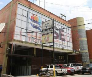 Algunos de estos institutos políticos, como el Partido Liberal y el Partido Nacional, pidieron que su deuda fuera estimada en base a los resultados de los niveles municipal.