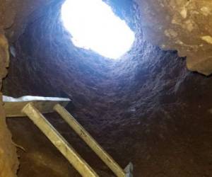 El túnel medía 35 centímetros de ancho por 30 de alto y una profundidad de tres metros. Foto Guardia Nacional