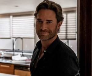 Sebastian Rulli tiene 43 años de edad.