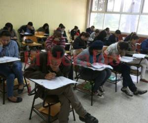 El informe señala las alteraciones que hubo en el proceso de revisión de calificaciones de docentes.