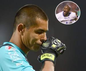 Cuando se habla del duelo entre México y Honduras no se puede pasar por desapercibido el día que Oswaldo Sánchez pidió clemencia a David Suazo (Foto: Internet)