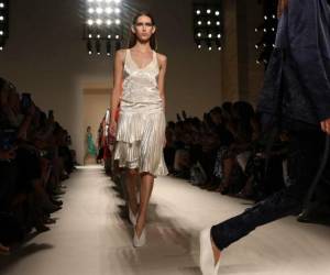 La asociación destaca un estudio reciente del instituto Runway Research que muestra que 81% de los modelos interrogados están por debajo de su peso normal. Foto: AFP