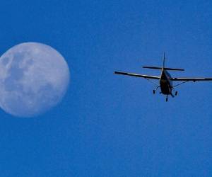 Al principio, la NASA solo contrataba astronautas hombres. Los doce astronautas que caminaron sobre la Luna entre 1969 y 1972 son todos hombres. Fotos: Agencia AFP.
