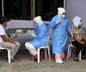 El informe de la plataforma Todos contra el covid-19 señala que a partir del 8 de junio, cuando se hizo la reapertura inteligente por regiones, se observó un aumentó drástico de los contagios por la enfermedad. Foto: Marvin Salgado/EL HERALDO