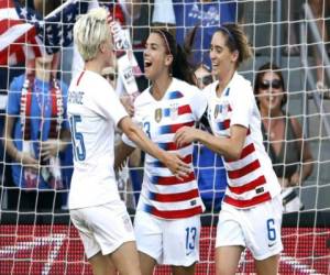 El fútbol femenino vive una época dorada a raíz de los triunfos de la selección en las últimas Copas del Mundo en 2015 y 2019 y de la popularidad de figuras como Rapinoe, Hope Solo o Alex Morgan, que va más allá de las canchas de juego.