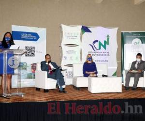 Las autoridades del CNI presentaron el jueves en Tegucigalpa la plataforma de la “Guía del Inversionista Honduras 2020-2021”. Foto: Marvin Salgado/El Heraldo