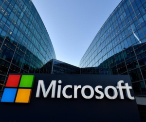 Piratas informáticos con sede en China que buscaban información de inteligencia violaron las cuentas de correo electrónico de varias agencias gubernamentales de EEUU, según Microsoft.