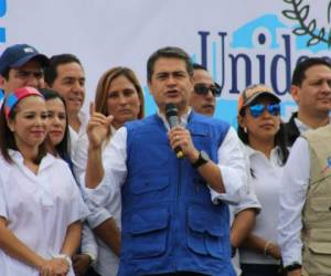 El presidente de Honduras Juan Orlando Hernández durante discurso en 'Marcha por la Paz'.