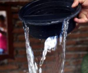 Autoridades han advertido que durante la segunda quincena de abril el servicio se verá reducido en un 30% o 40%.