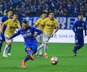 Carlos Tevez anotó desde el manchón penal (Foto: Redes)