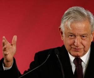 En esta imagen del 9 de enero de 2019, el presidente de México Andrés Manuel López Obrador durante una conferencia de prensa en la Ciudad de México.