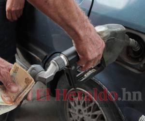 En 60% ha subido el precio de importación de los combustibles, desde 49 a 80 dólares por barril, según el BCH.