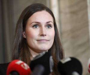 Sanna Marin podrá también representar al país en la cumbre de la Unión Europea en Bruselas en los próximos días. Foto: AP.