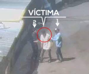 La víctima fue interceptada por malhechores que después lo lanzaron de un puente. Foto captura 911