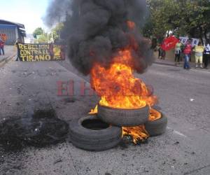 Así se ve esta mañana de domingo la segunda entrada de la colonia Kennedy. (Foto: El Heraldo)