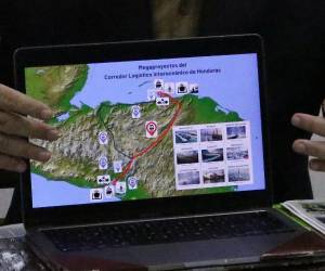 La construcción del canal o corredor interoceánico, según los expertos, tendría un costo aproximado a los 50 mil millones de dólares y su ejecución podría durar unos 20 años.