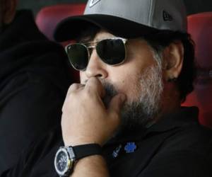 Maradona ya había sido operado con éxito del hombro izquierdo en marzo del 2017 en Dubai, donde dirigía el club de segunda división Al Fujairah SC. (AFP)