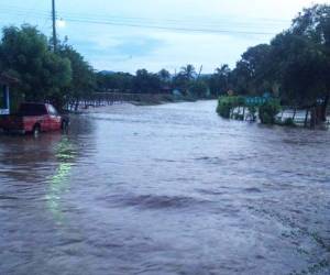 Así lucía a tempranas horas del jueves la comunidad de Sonora, Valle. (Foto: Alexis Espinal)