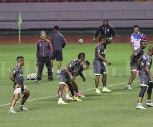 El Olimpia hizo el reconocimiento de cancha donde este jueves enfrentará a la Liga Deportiva Alajuelense (Fotos: Cortesía: John Durán/La Nación)