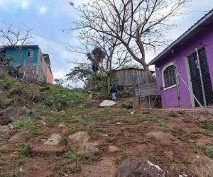 Vecinos del sector seis de Monte de Los Olivos piden maquinaria a la AMDC para abrir una vía provisional que permita el ingreso de pipas de agua