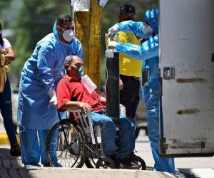 En alza los ingresos hospitalarios. Foto: AFP