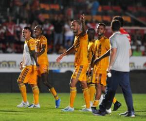 “Fuimos la burla a nivel nacional o mundial con este tema. Fue algo antideportivo del árbitro porque desde que movieron el balón y no quisieron jugar debieron parar”, dijo el dueño del equipo. Foto: AFP.