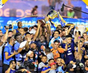 Este es el recuerdo de mayo pasado cuando Motagua se consagró bicampeón de Honduras en el estadio Nacional, donde ha ganado la mayor parte de sus trofeos.