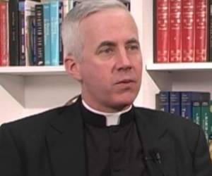 El padre McCloskey dirigía el Centro de Información Católica en Washington.