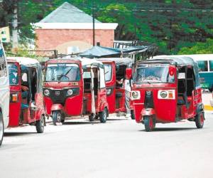 Las autoridades comenzarán a enumerar y dar certificados de operación a todas las mototaxis que fueron registradas en el censo que se está haciendo a nivel nacional y así poner orden en este rubro.