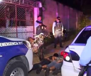 Los detenidos se transportaban en un taxi y en dos motocicletas hasta que fueron interceptados en la colonia La Primavera.