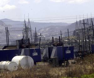 De 869.9 megas es la capacidad instalada de las 17 plantas térmicas que operan en el país. El factor de despacho de las plantas térmicas más grandes es de 100%.