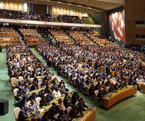 Personas asisten a la 81ª Asamblea General de Naciones Unidas, este 22 de septiembre de 2026, en Nueva York (Estados Unidos). EFE/ Octavio Guzmán.