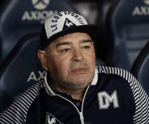 El informe con las conclusiones de los peritajes fue entregado en la Fiscalía General de San Isidro (periferia norte de Buenos Aires), que busca determinar si el deceso del exjugador, ocurrido a los 60 años el 25 de noviembre de 2020, pudo haber ocurrido por abandono de persona u homicidio culposo (involuntario). Foto: AFP