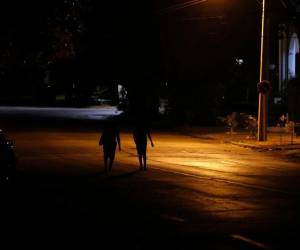 La UNE, adscrita al Ministerio cubano de Energía y Minas, calcula para el horario de mayor demanda de la jornada, en la tarde-noche, una capacidad de generación de 1.550 megavatios (MW).