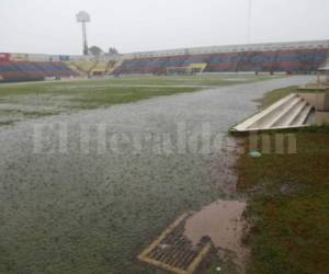 El estadio Nilmo Edwards permanece anegado por la intensa lluvia. Foto EL HERALDO