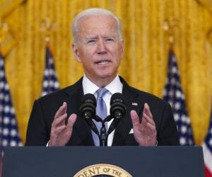 El presidente Joe Biden habla sobre la situaciÃ³n en AfganistÃ¡n durante una conferencia de prensa en la Casa Blanca, el lunes 16 de agosto de 2021, en Washington. (AP Foto/Evan Vucci)