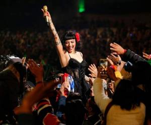 Mon Laferte ha sido una opositora ferviente al gobierno chileno. Foto: AFP