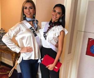 Miss Perú compartió esta imagen junto a Ángela Ponce. Foto: Instagram