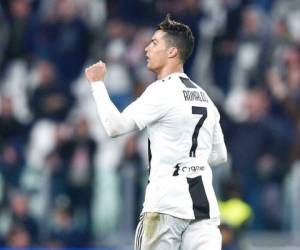 Si acepta irse, Cristiano Ronaldo no podría luchar por su título favorito: la Champions y tendría un equipo disminuido.(Foto: AP)